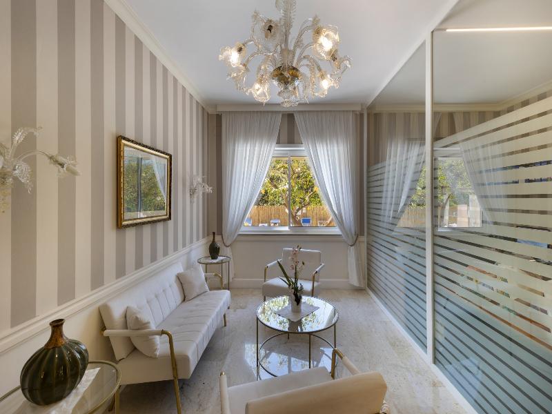Hotel Regina Sorrento image