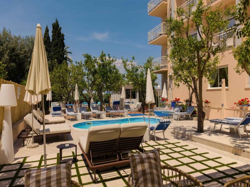 Hotel Regina Sorrento image
