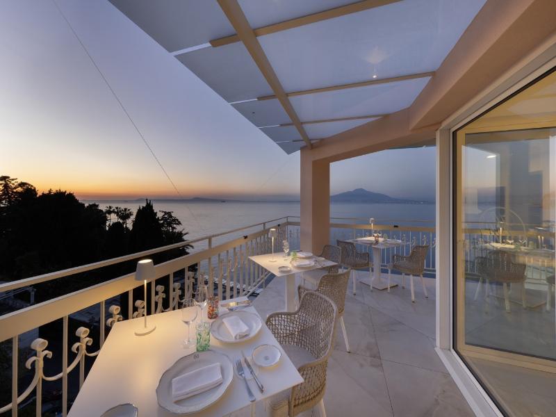 Hotel Regina Sorrento image