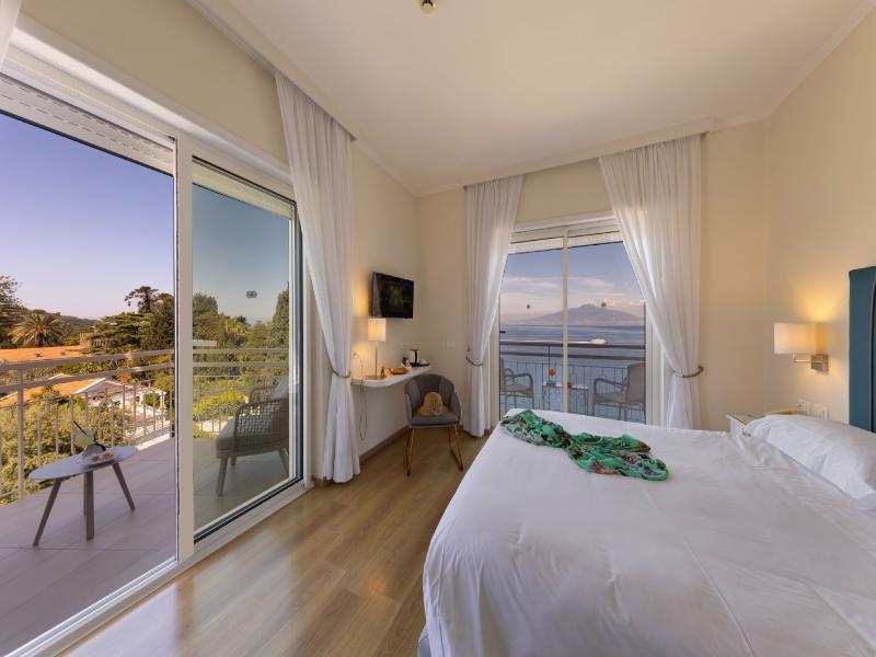 Hotel Regina Sorrento image