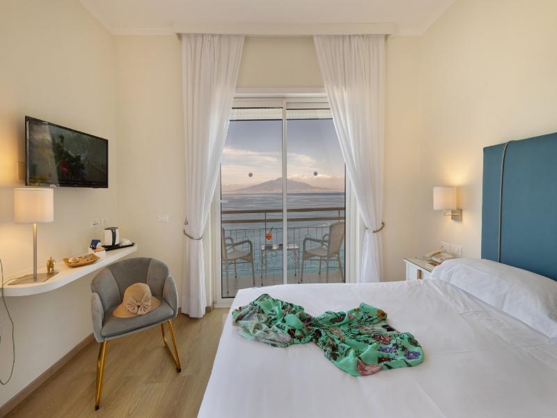 Hotel Regina Sorrento image