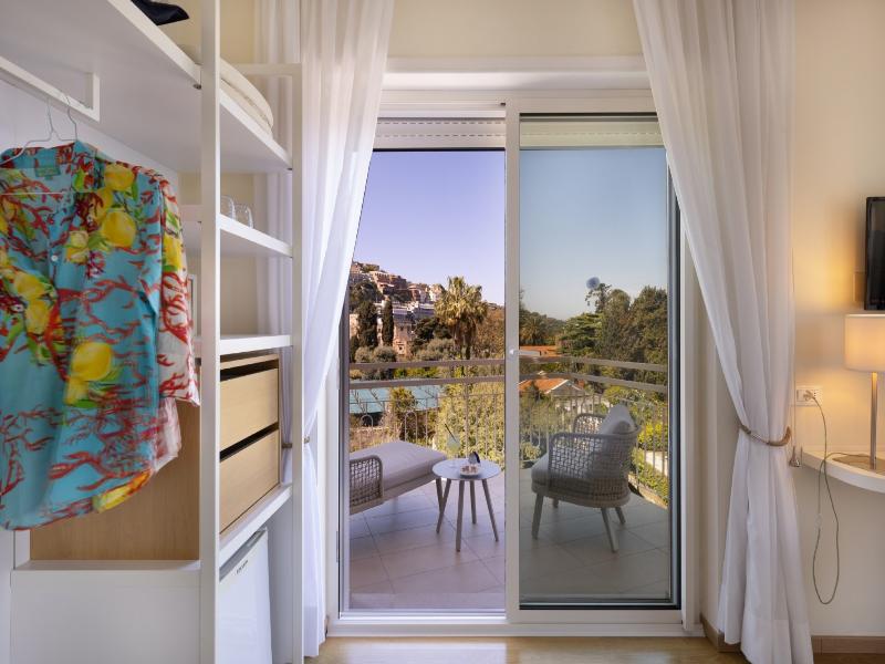 Hotel Regina Sorrento image
