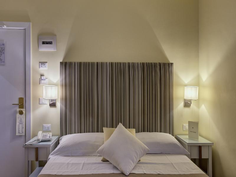 Hotel Regina Sorrento image