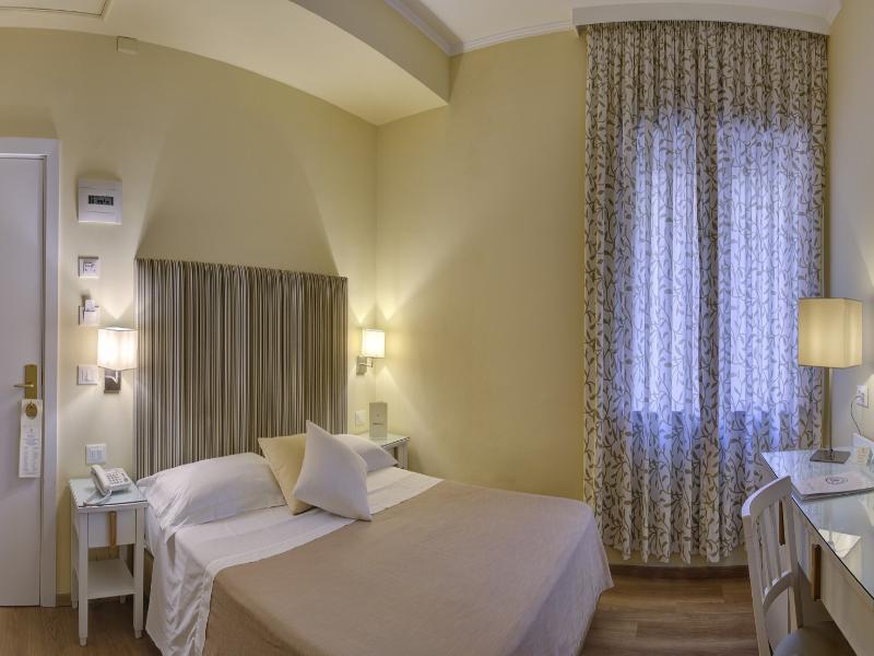 Hotel Regina Sorrento image