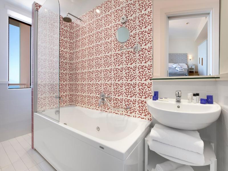 Hotel Regina Sorrento image