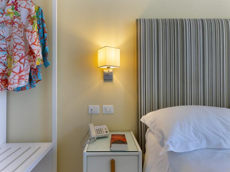 Hotel Regina Sorrento image