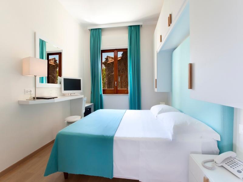 Hotel Regina Sorrento image