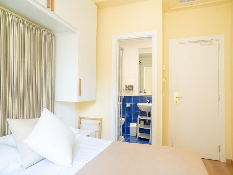 Hotel Regina Sorrento image
