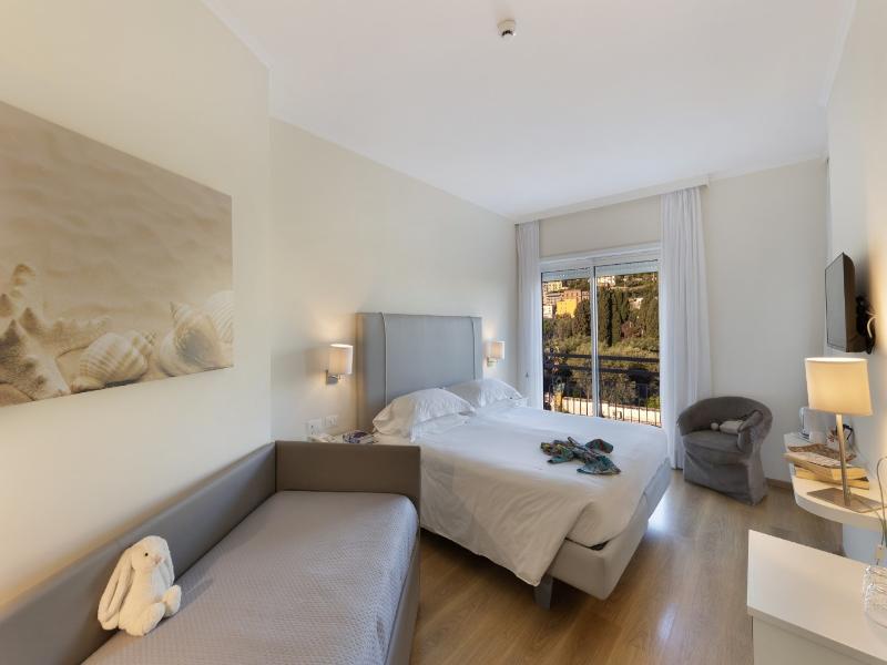 Hotel Regina Sorrento image
