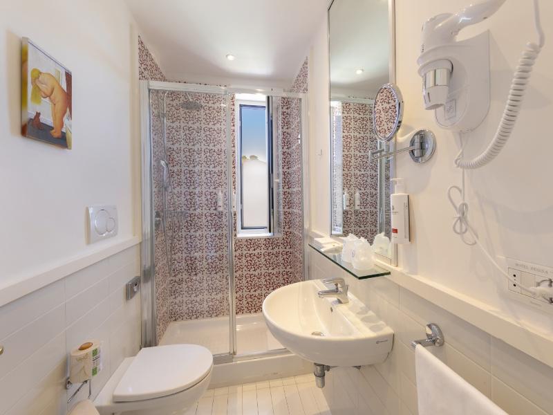 Hotel Regina Sorrento image