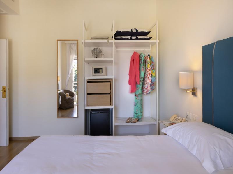 Hotel Regina Sorrento image