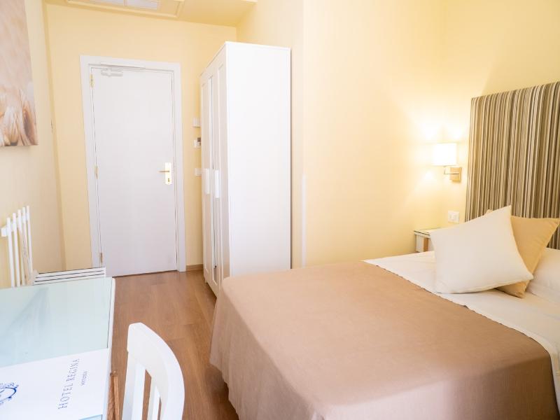 Hotel Regina Sorrento image