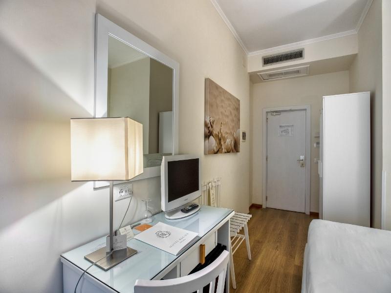 Hotel Regina Sorrento image