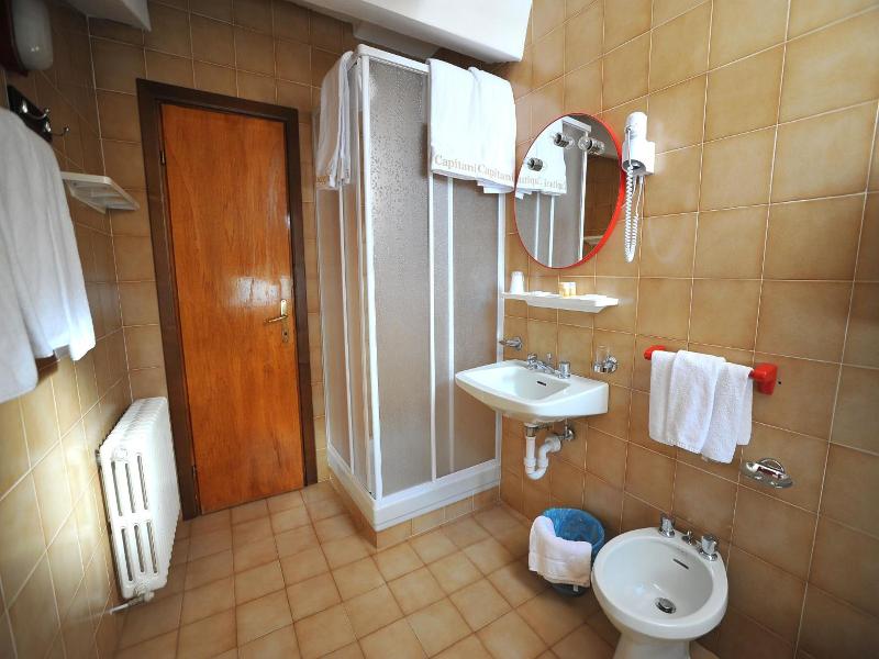 Capitani image