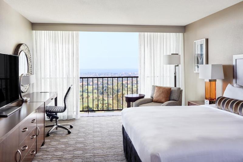 Newport Beach Marriott Hotel & Spa