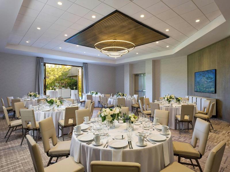 Newport Beach Marriott Hotel & Spa image