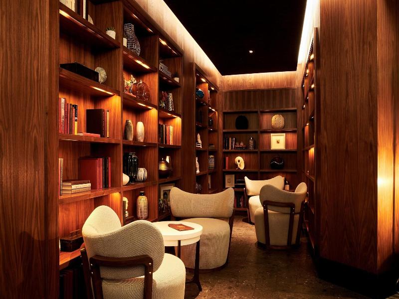 Newport Beach Marriott Hotel & Spa image