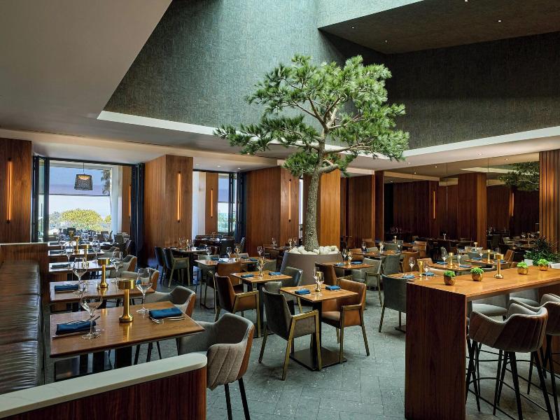Newport Beach Marriott Hotel & Spa image