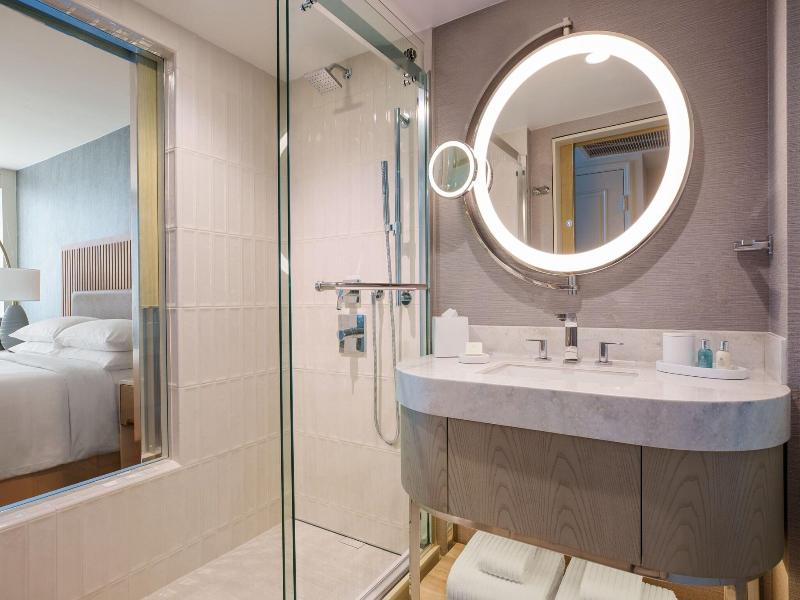 Newport Beach Marriott Hotel & Spa image