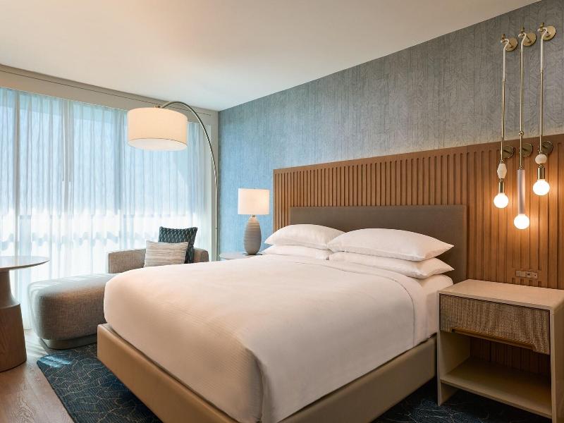 Newport Beach Marriott Hotel & Spa image
