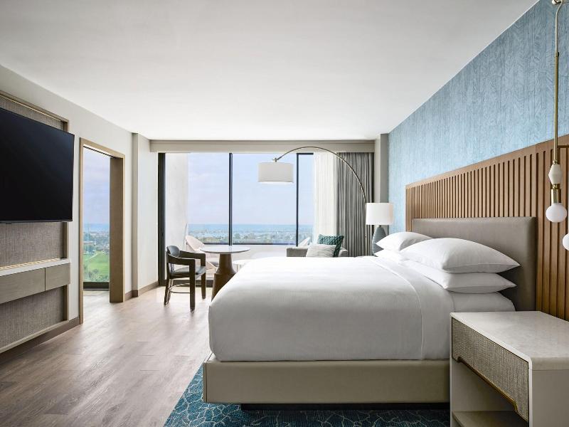 Newport Beach Marriott Hotel & Spa image