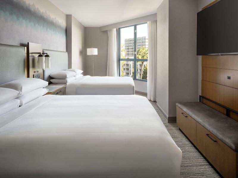 Costa Mesa Marriott image