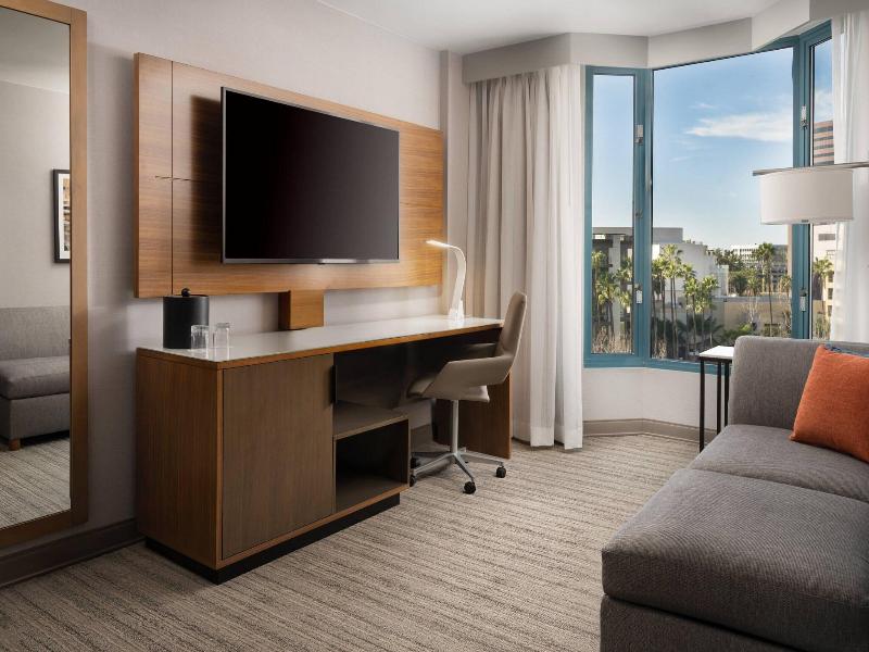 Costa Mesa Marriott image