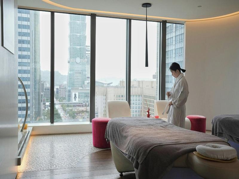 W Hotel Taipei image