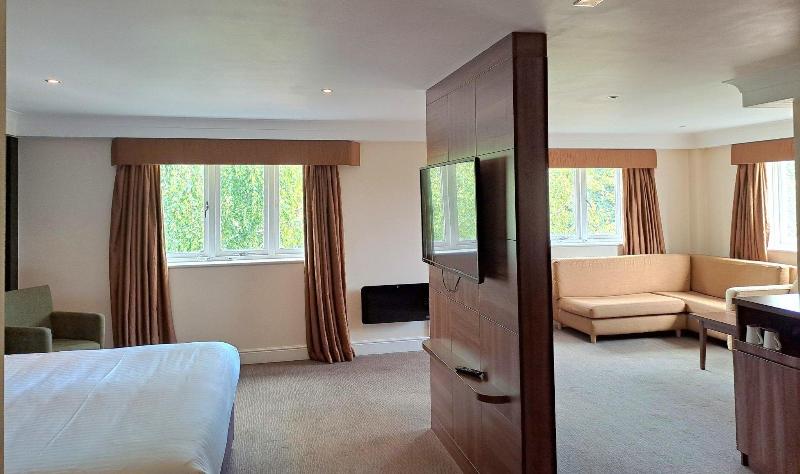 Voco Letchworth Hall by IHG image