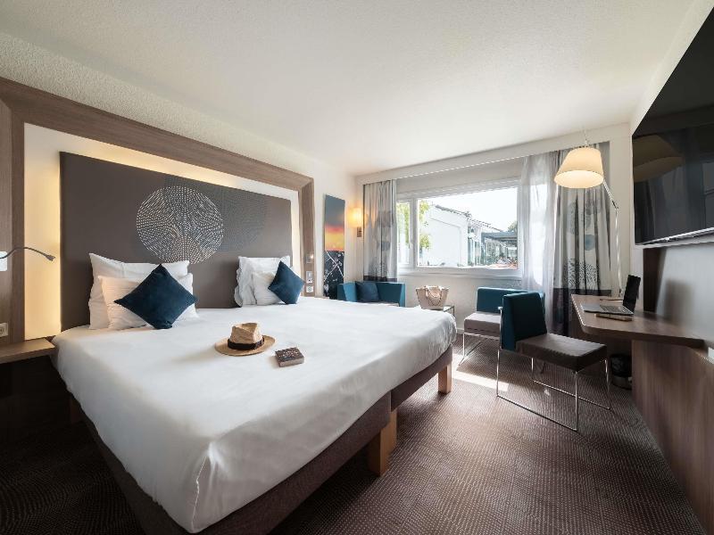 Novotel Chartres image