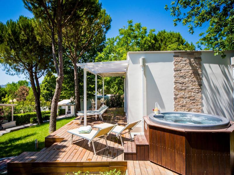 Villaggio la Pescaccia image