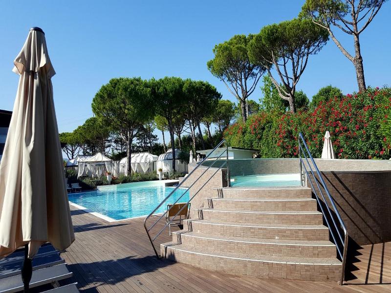 Villaggio la Pescaccia image