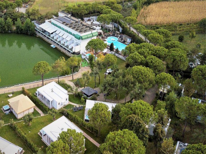 Villaggio la Pescaccia image
