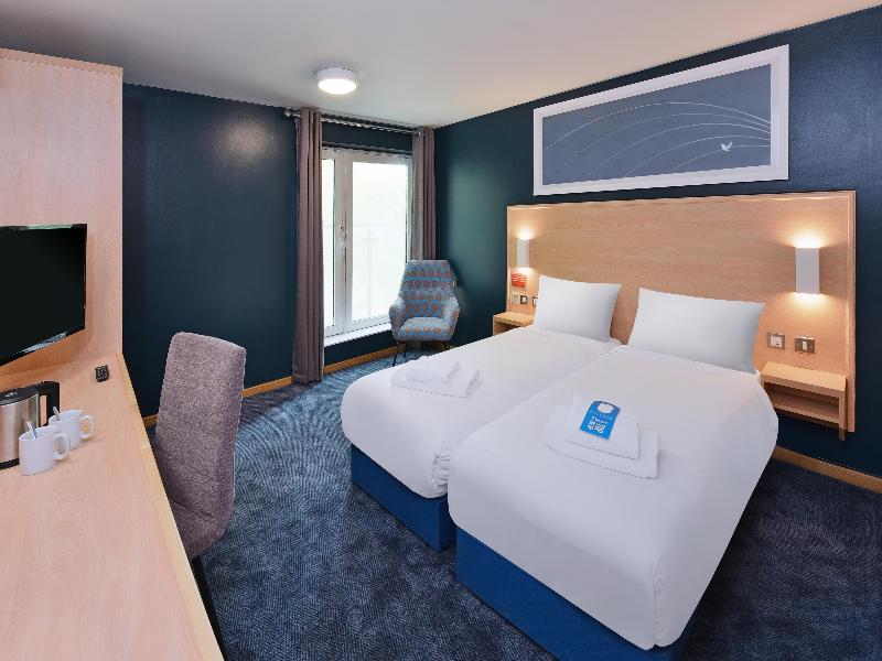Travelodge Swansea Central image