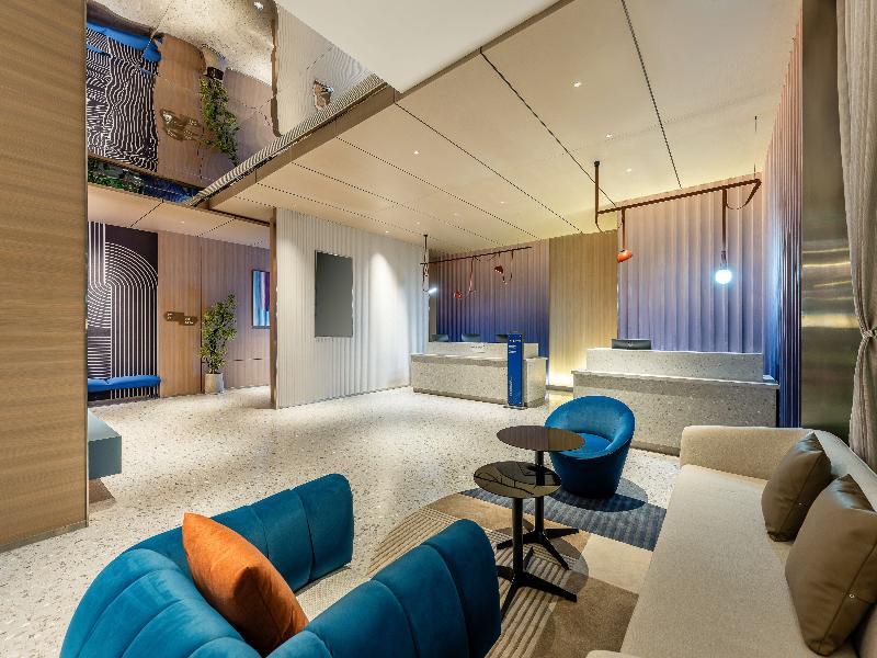 Holiday Inn Express Shanghai Changyang Road image