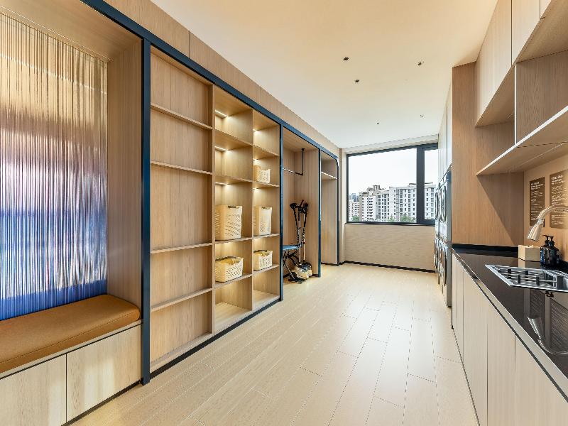 Holiday Inn Express Shanghai Changyang Road image