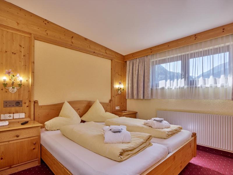 Erhart Hotel image