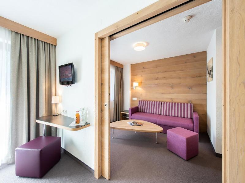 Erhart Hotel image