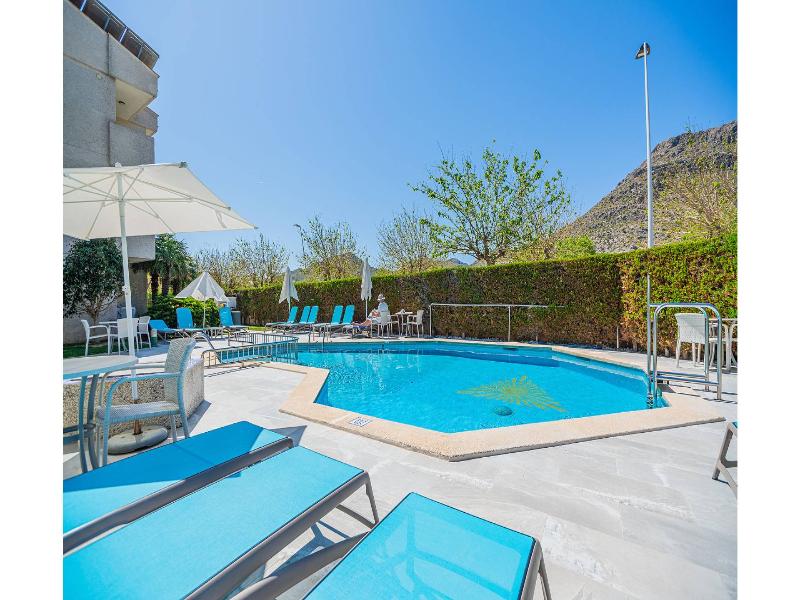 Apartamentos Massol image