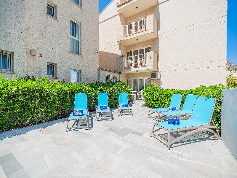 Apartamentos Massol image