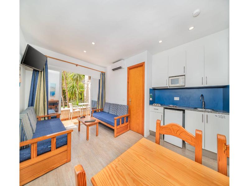 Apartamentos Massol image