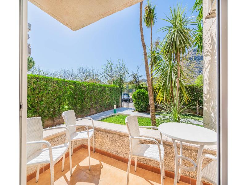 Apartamentos Massol image