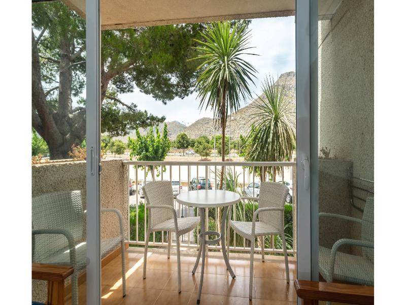 Apartamentos Massol image