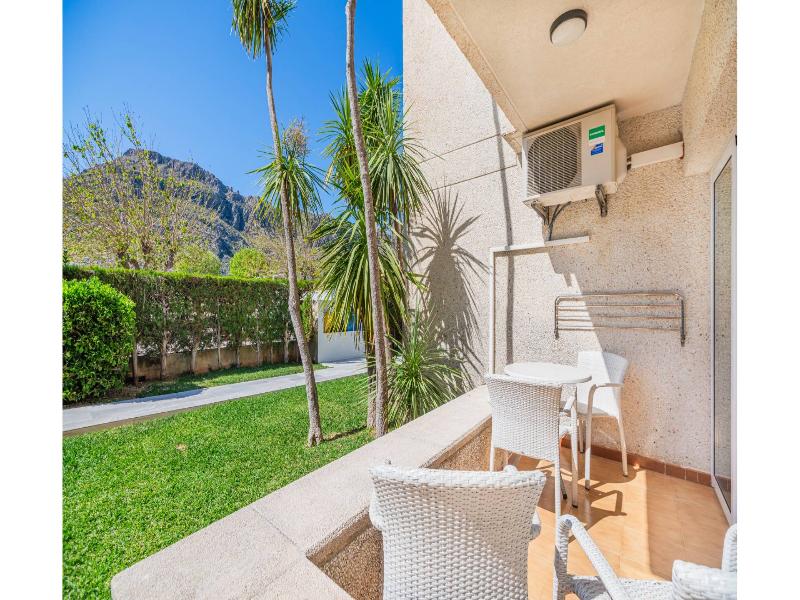 Apartamentos Massol image