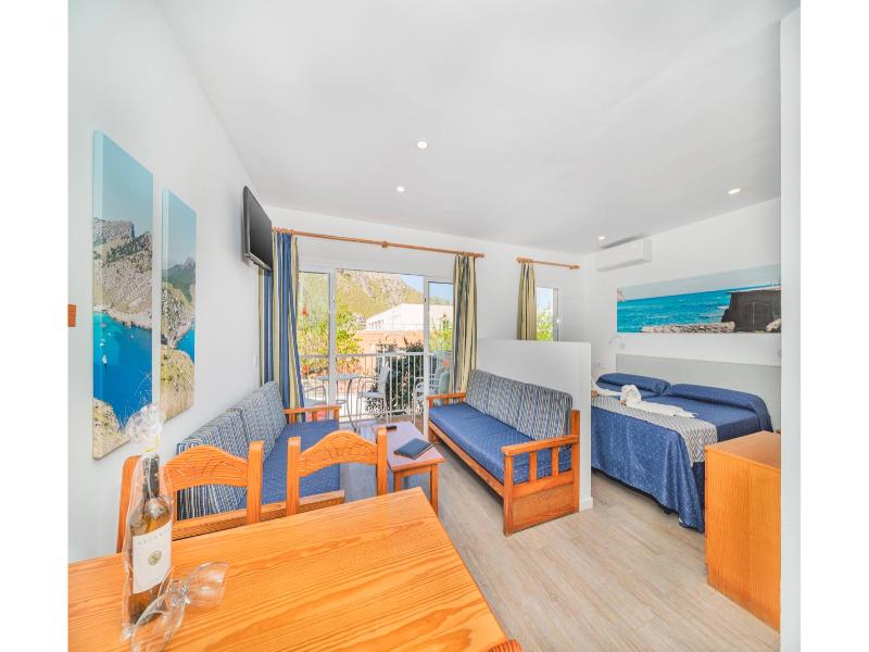 Apartamentos Massol image