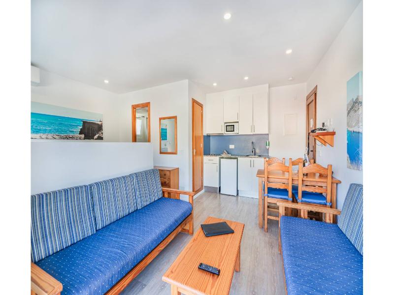 Apartamentos Massol image