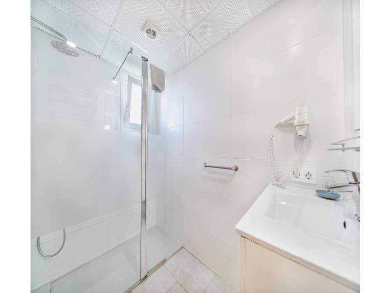 Apartamentos Massol image
