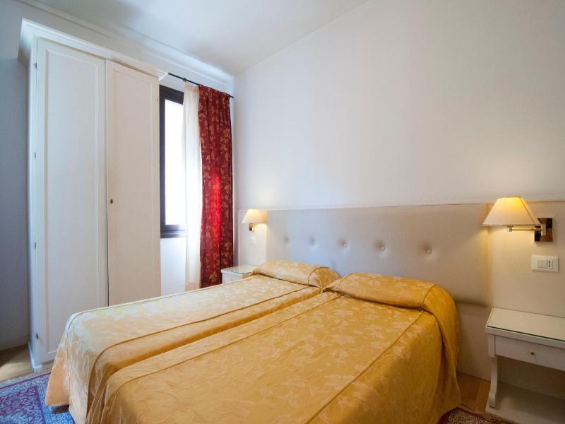 Ai Tolentini image