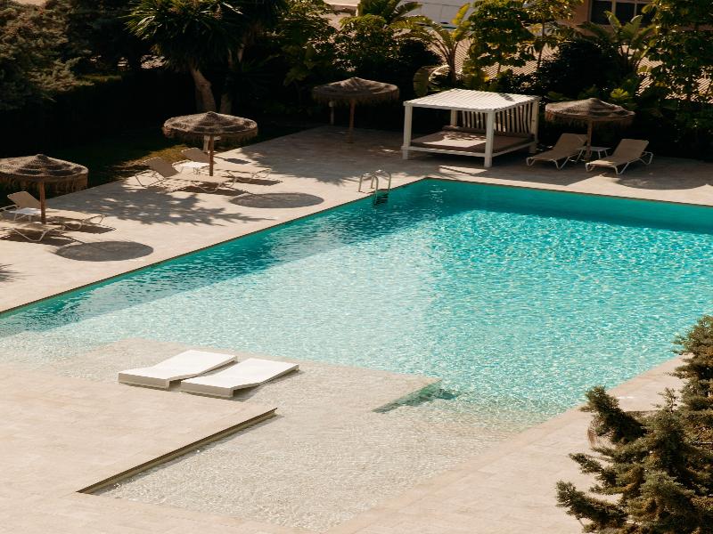 Almirante Hotel