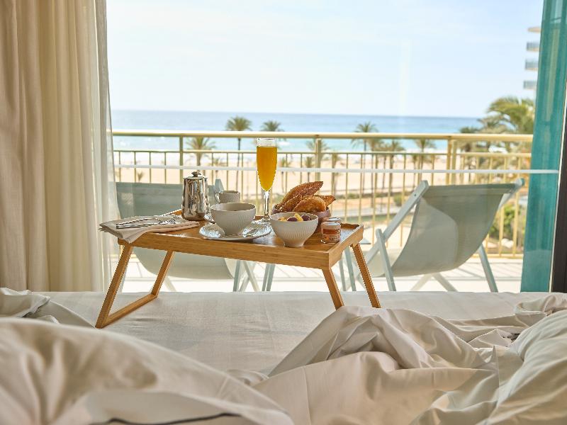 Almirante Hotel image